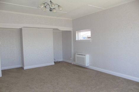 Photo of property in 77 Houghton Bay Road, Houghton Bay, Wellington, 6023