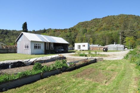 Photo of property in 36-40 Bridge Street, Reefton, 7830