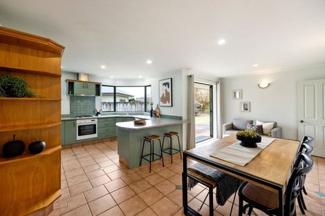 Photo of property in 12 Greenough Place, Rototuna, Hamilton, 3210