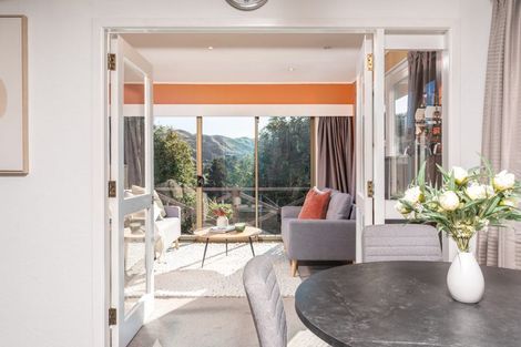 Photo of property in 33 Lynda Avenue, Paparangi, Wellington, 6037