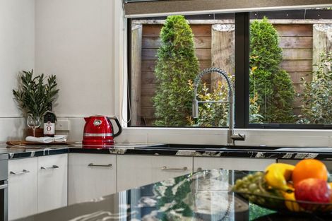 Photo of property in 10 Orchard Way, Bethlehem, Tauranga, 3110