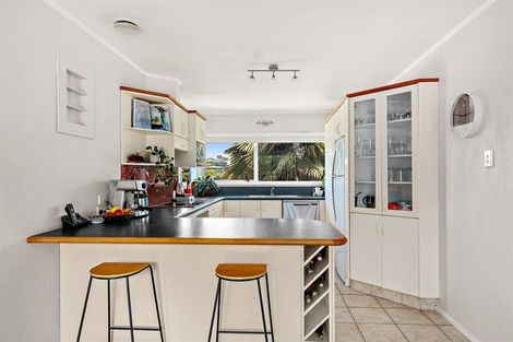 Photo of property in 22 Coromandel Crescent, Mairangi Bay, Auckland, 0630