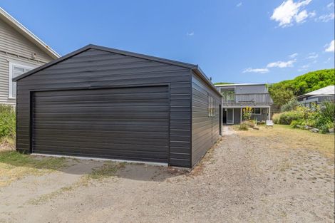 Photo of property in 14 Hunia Terrace, Himatangi Beach, Foxton, 4891
