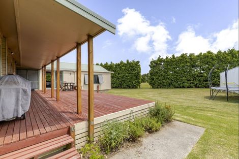 Photo of property in 280 Corbett Road, Paraite, New Plymouth, 4373