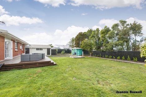 Photo of property in 9 Innes Place, Roslyn, Palmerston North, 4414