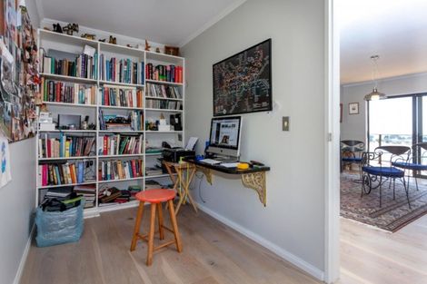 Photo of property in 9 Ridge Road, Tairua, 3508