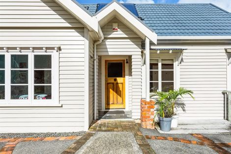 Photo of property in 71 Coulter Road, Henderson Valley, Auckland, 0614