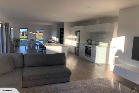 Photo of property in 10 Merino Street, Marshland, Christchurch, 8083