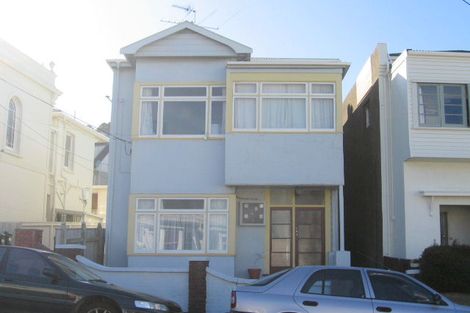 Photo of property in 42 Roxburgh Street, Mount Victoria, Wellington, 6011
