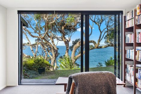 Photo of property in 7 Kyle Street, Leigh, 0985