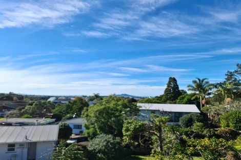 Photo of property in 34d Weldene Avenue, Glenfield, Auckland, 0629
