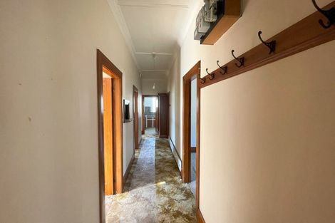 Photo of property in 105 Macandrew Road, South Dunedin, Dunedin, 9012