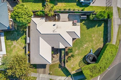 Photo of property in 2 Highbury Place, Nawton, Hamilton, 3200