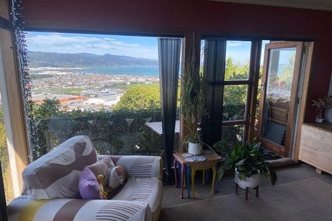 Photo of property in 92c Dowse Drive, Maungaraki, Lower Hutt, 5010