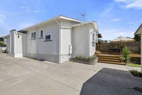 Photo of property in 117 Belt Road, New Plymouth, 4310