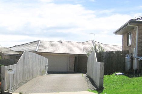 Photo of property in 14 Nimstedt Avenue, Oteha, Auckland, 0632