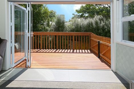 Photo of property in 124 Flanshaw Road, Te Atatu South, Auckland, 0610