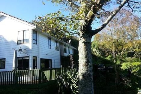 Photo of property in 51 Singers Road, Korokoro, Lower Hutt, 5012