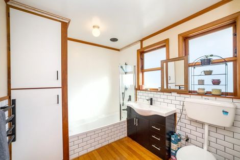 Photo of property in 9 Card Crescent, Featherston, 5710