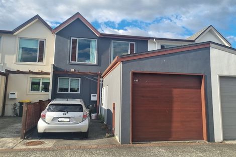 Photo of property in 9b Clearwater Cove, West Harbour, Auckland, 0618