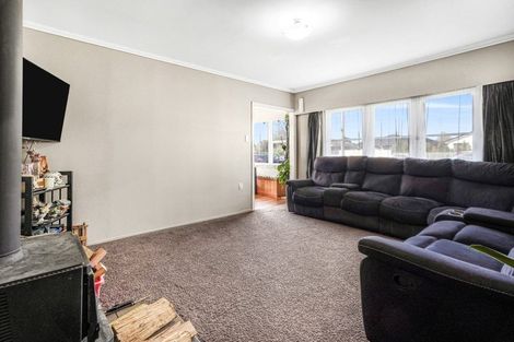 Photo of property in 24 Cotton Street, St Andrews, Hamilton, 3200