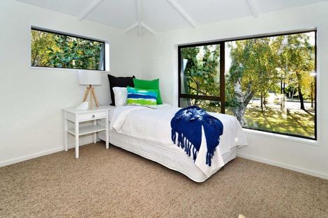 Photo of property in 1/10 Rembrandt Place, Burnside, Christchurch, 8053