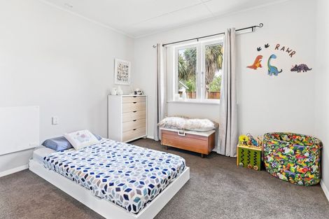 Photo of property in 77 Kent Street, Carterton, 5713