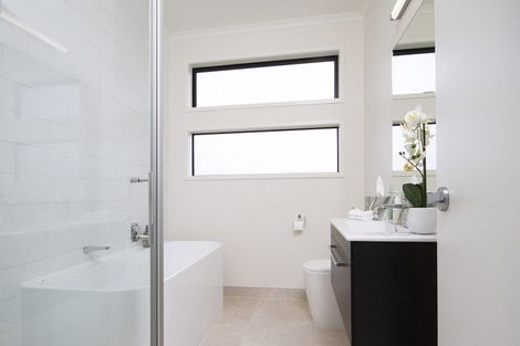 Photo of property in 19 Kenehi Road, Karaka, 2124