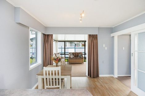 Photo of property in 2 Mcclure Street, Feilding, 4702