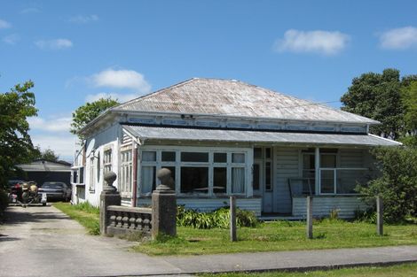Photo of property in 21 Romilly Street, Westport, 7825