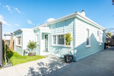 Photo of property in 8 Root Street, Gisborne, 4010