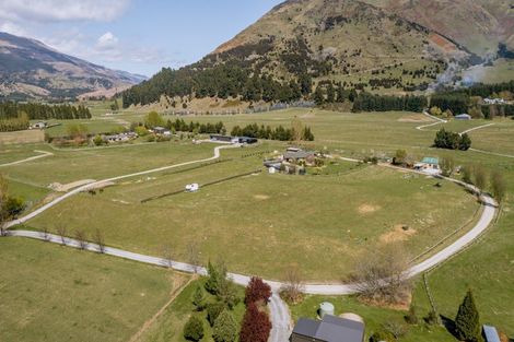 Photo of property in 36 Ruru Lane, Wanaka, 9382