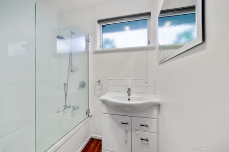 Photo of property in 20 Bedford Street, Northland, Wellington, 6012