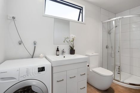 Photo of property in 1/105 Taylor Road, Mangere Bridge, Auckland, 2022