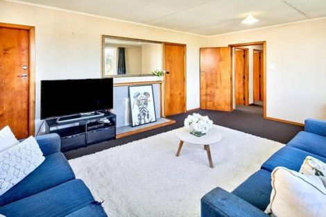 Photo of property in 52 Owhiti Street, Titahi Bay, Porirua, 5022