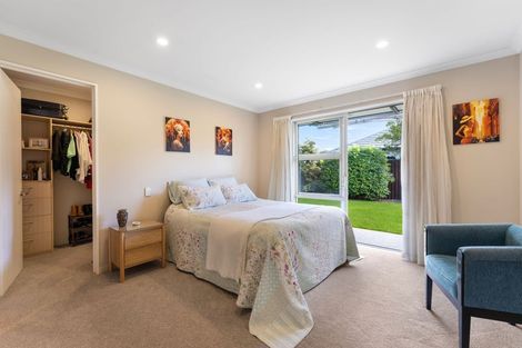 Photo of property in 21 Hyde Place, Halswell, Christchurch, 8025