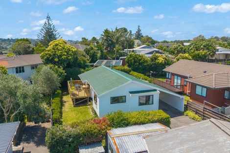 Photo of property in 1/57 Seaview Road, Glenfield, Auckland, 0629