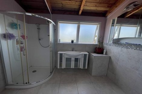 Photo of property in 34 Dellwood Avenue, Henderson, Auckland, 0612