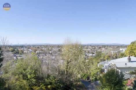 Photo of property in 27a Enfield Road, Hospital Hill, Napier, 4110