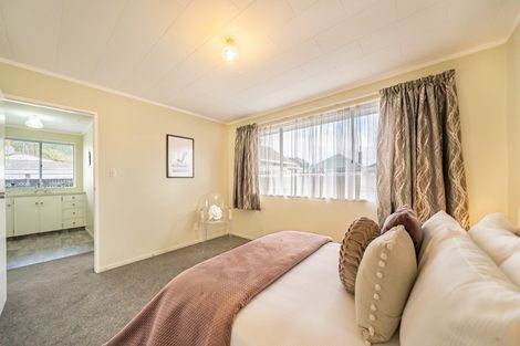 Photo of property in 21b Seddon Street, Wallaceville, Upper Hutt, 5018