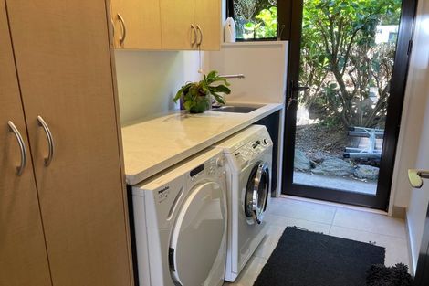 Photo of property in 6 Dunkeld Lane, Redcliffs, Christchurch, 8081