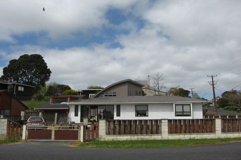 Photo of property in 71 The Terrace, Herald Island, Auckland, 0618