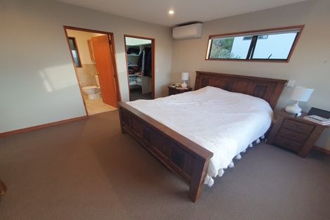 Photo of property in 7 Arahura Place, Cashmere, Christchurch, 8022