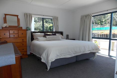 Photo of property in 15 Seaview Road, Waihi Beach, 3611