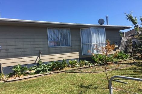 Photo of property in 28 Haumoana Street, Koutu, Rotorua, 3010