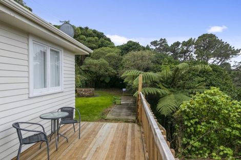 Photo of property in 12-12a Singers Road, Korokoro, Lower Hutt, 5012