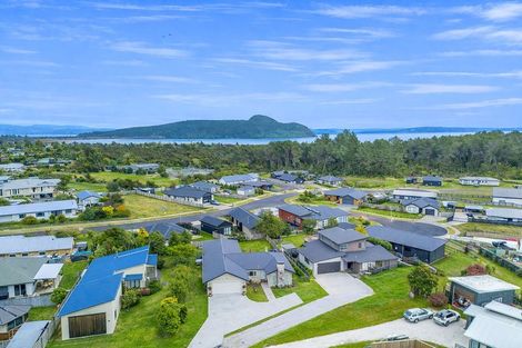 Photo of property in 70 Parekaawa Drive, Motuoapa, Turangi, 3382