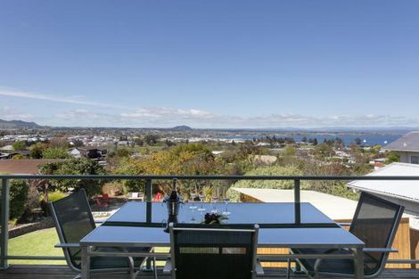 Photo of property in 77 Acacia Bay Road, Nukuhau, Taupo, 3330