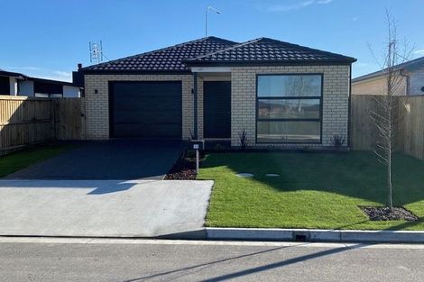 Photo of property in 18 John Raven Lane, Woodend, 7610