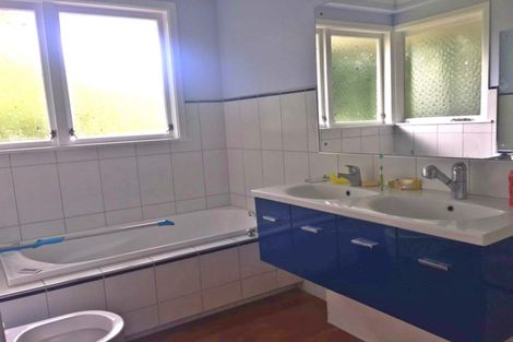 Photo of property in 459 East Coast Road, Murrays Bay, Auckland, 0630